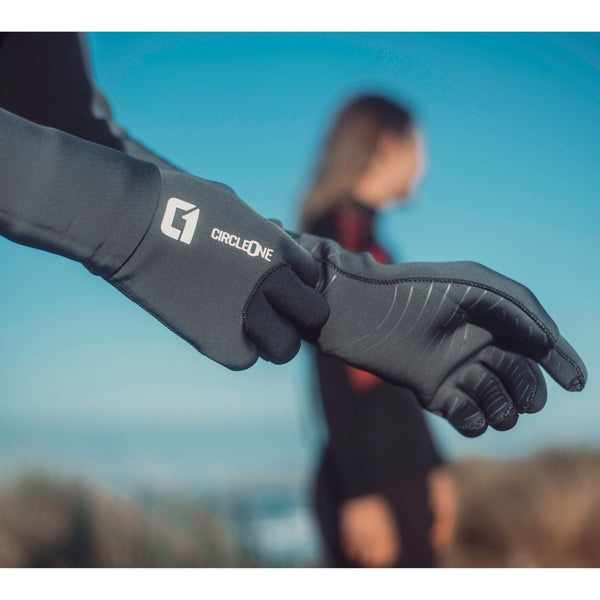 Stay Warm This Winter Without Breaking the Bank: FAZE Gripflex Neoprene Gloves